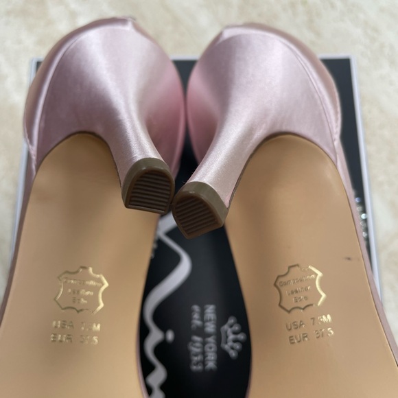 Nina Volanda Satin Crystal Ankle Stap heel - Picture 7 of 9